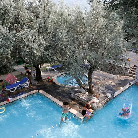 Loryma Semesteranläggning (resort) 4*